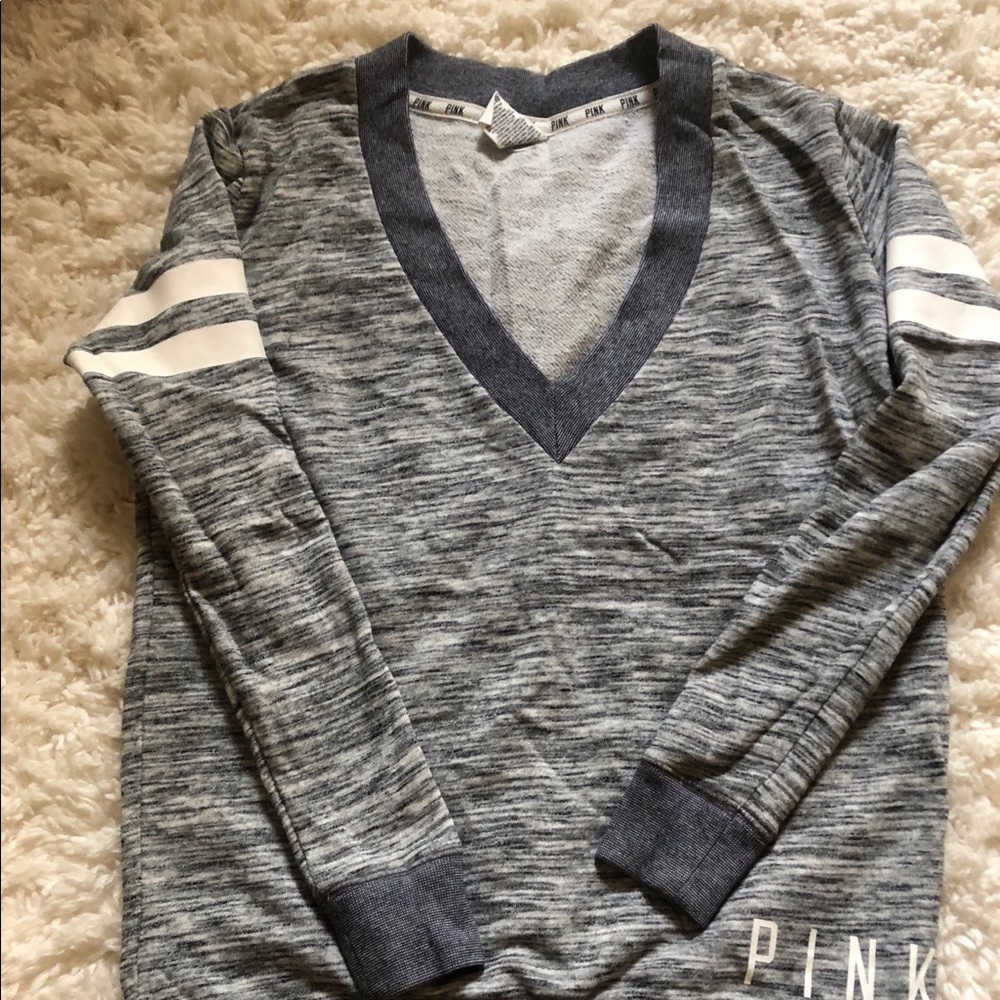 VS Pink V-neck sweater